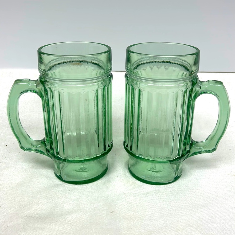 Vintage Anchor Hocking "Line Lites" set of 2 green ribbed beer/drink mugs